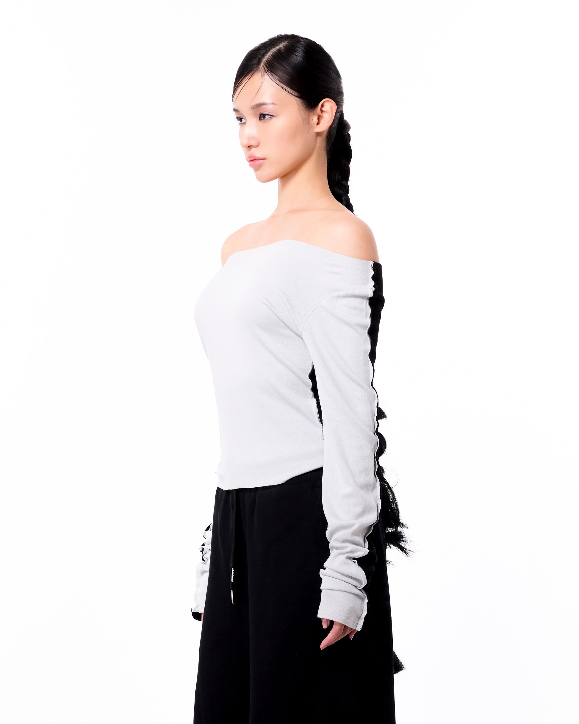 REVERSIBLE LONG SLEEVE TOP