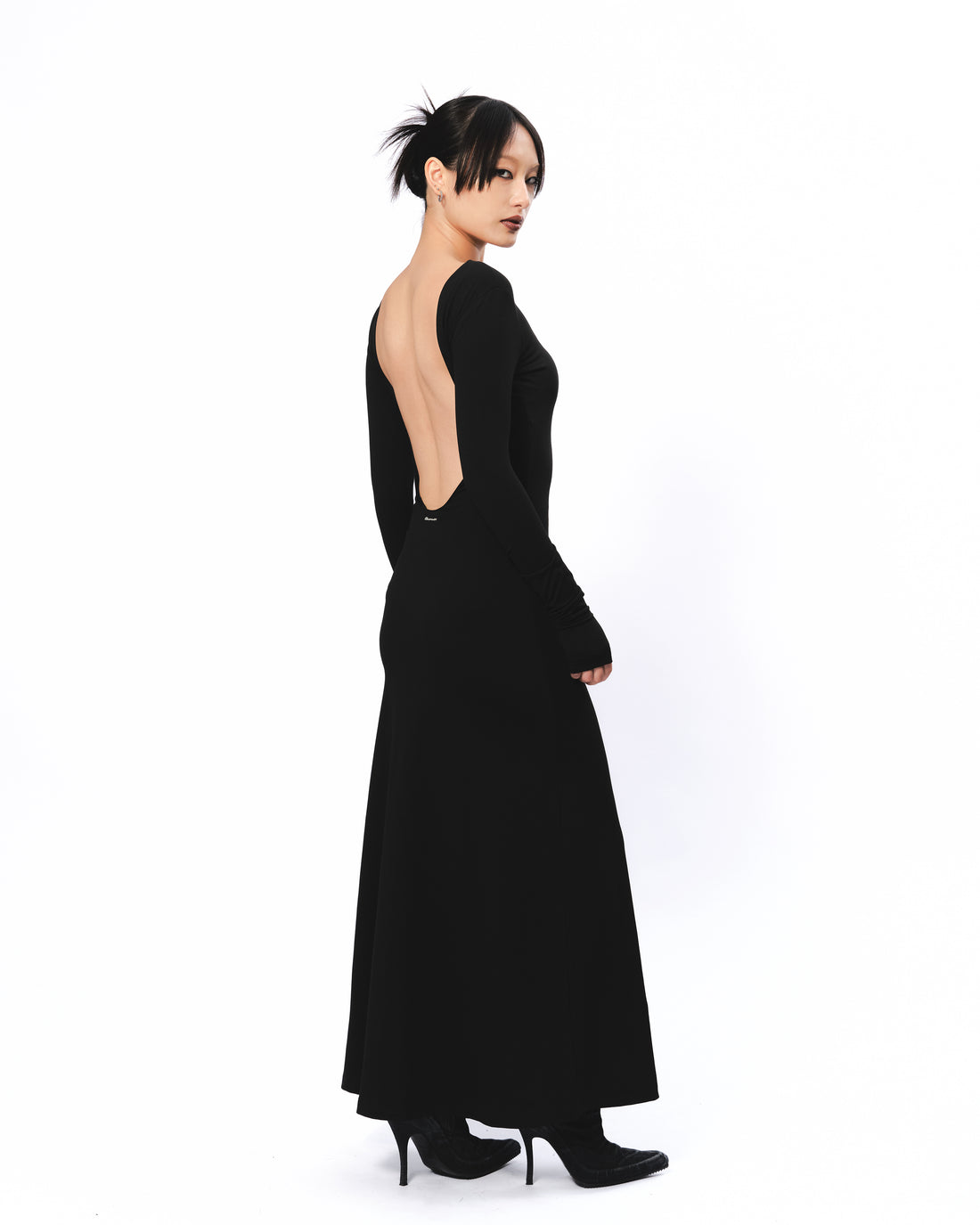 Backless Long Sleeve Maxi Dress - Black