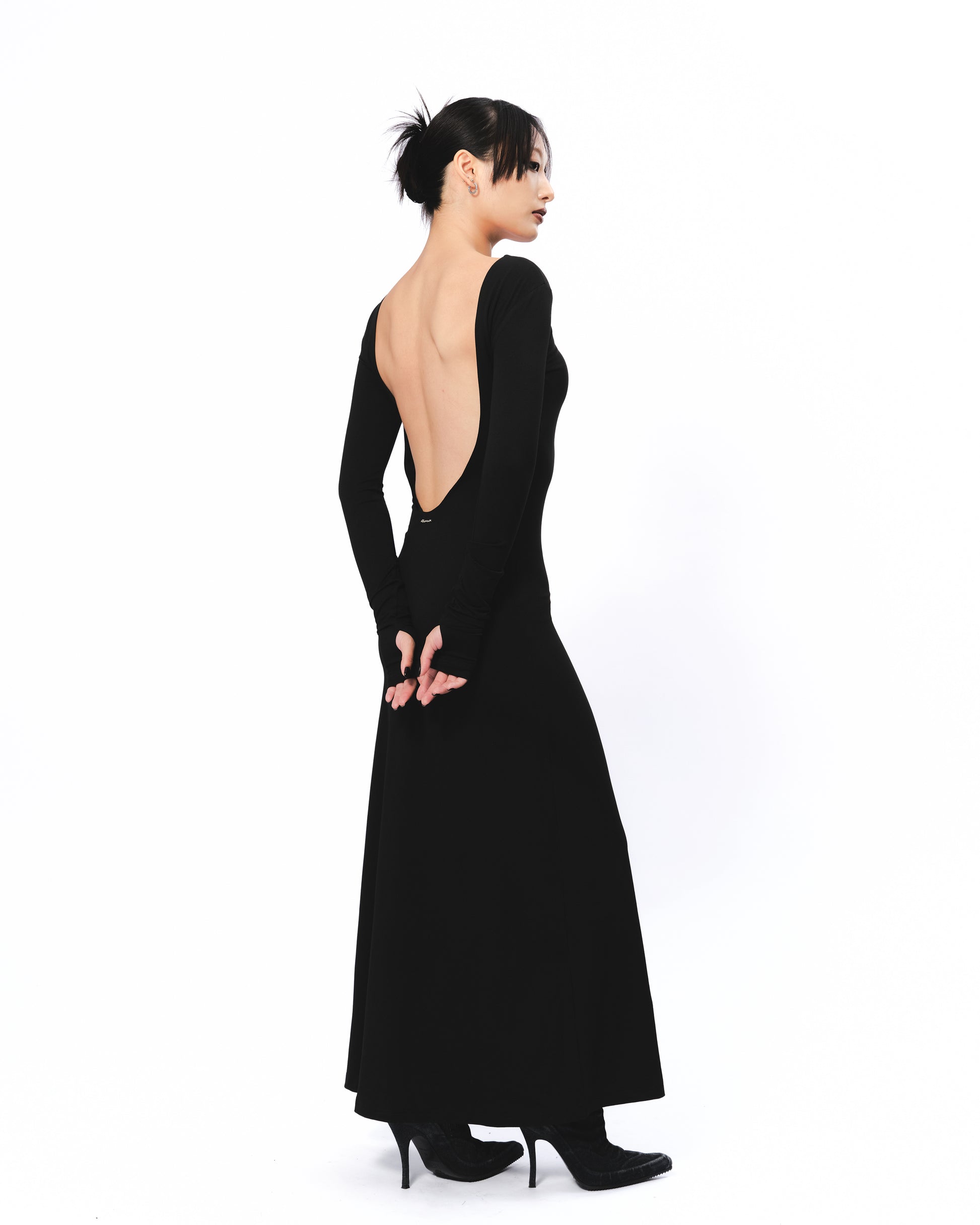 Backless Long Sleeve Maxi Dress - Black