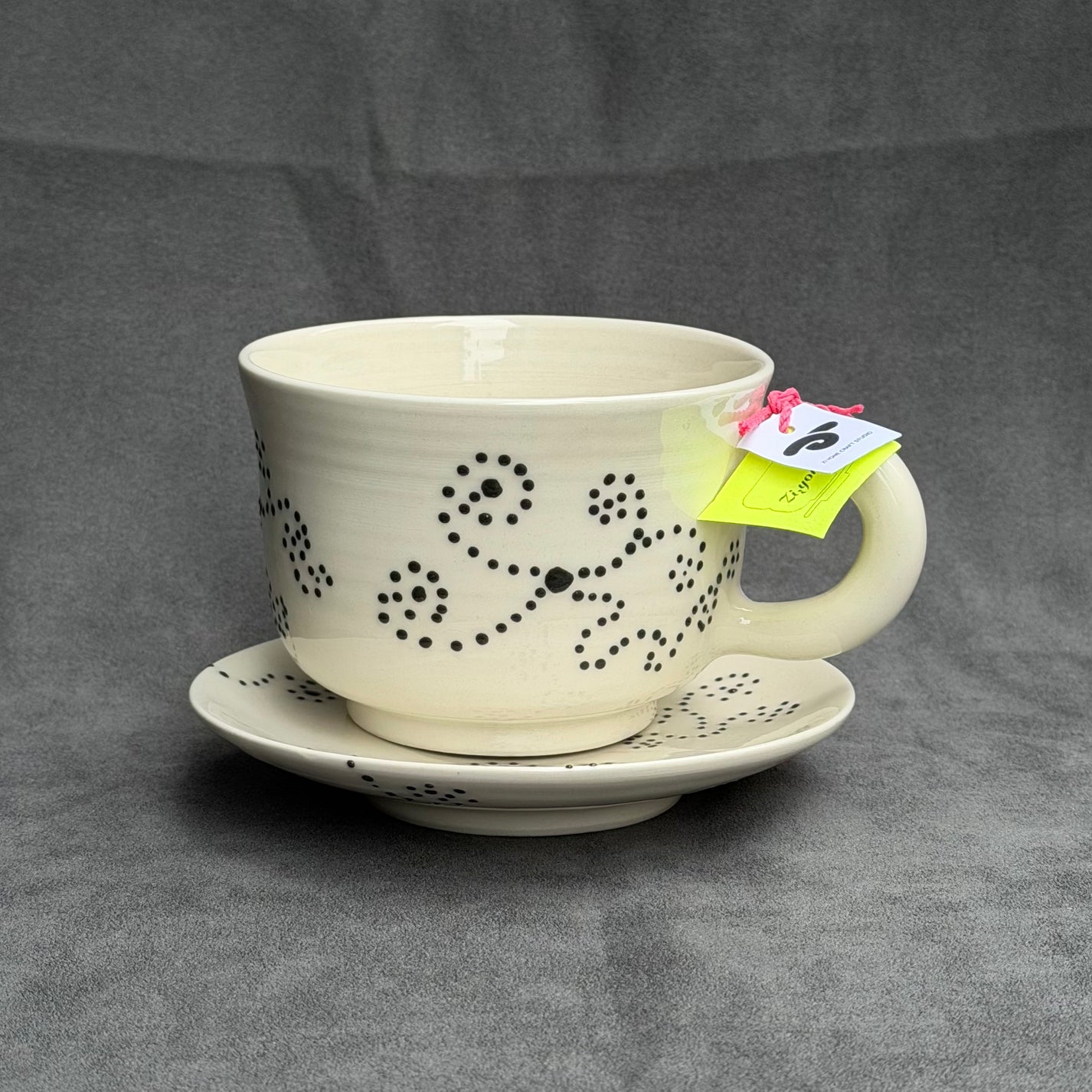 Mud spot mug&amp;saucer