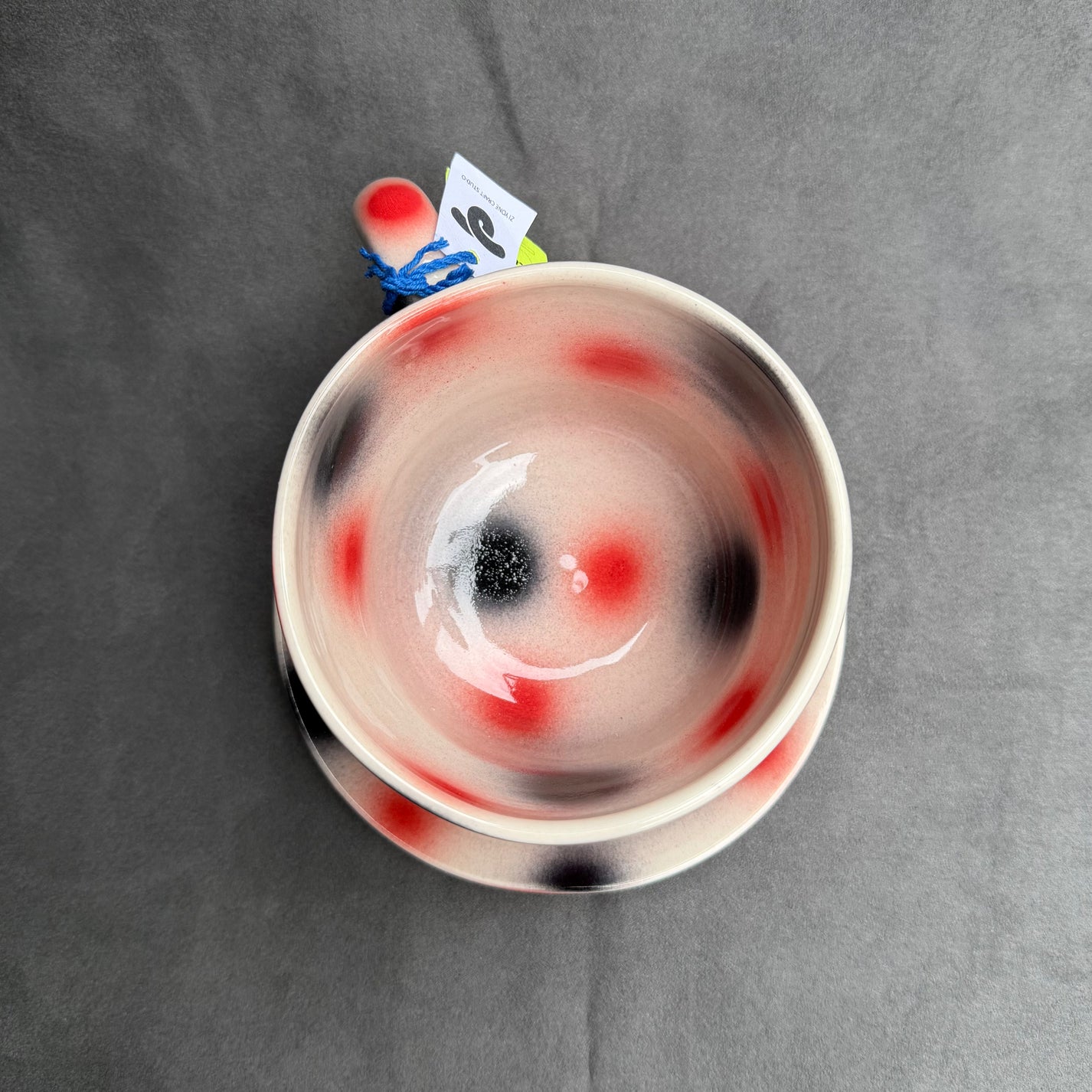 Spray gun&amp;saucer