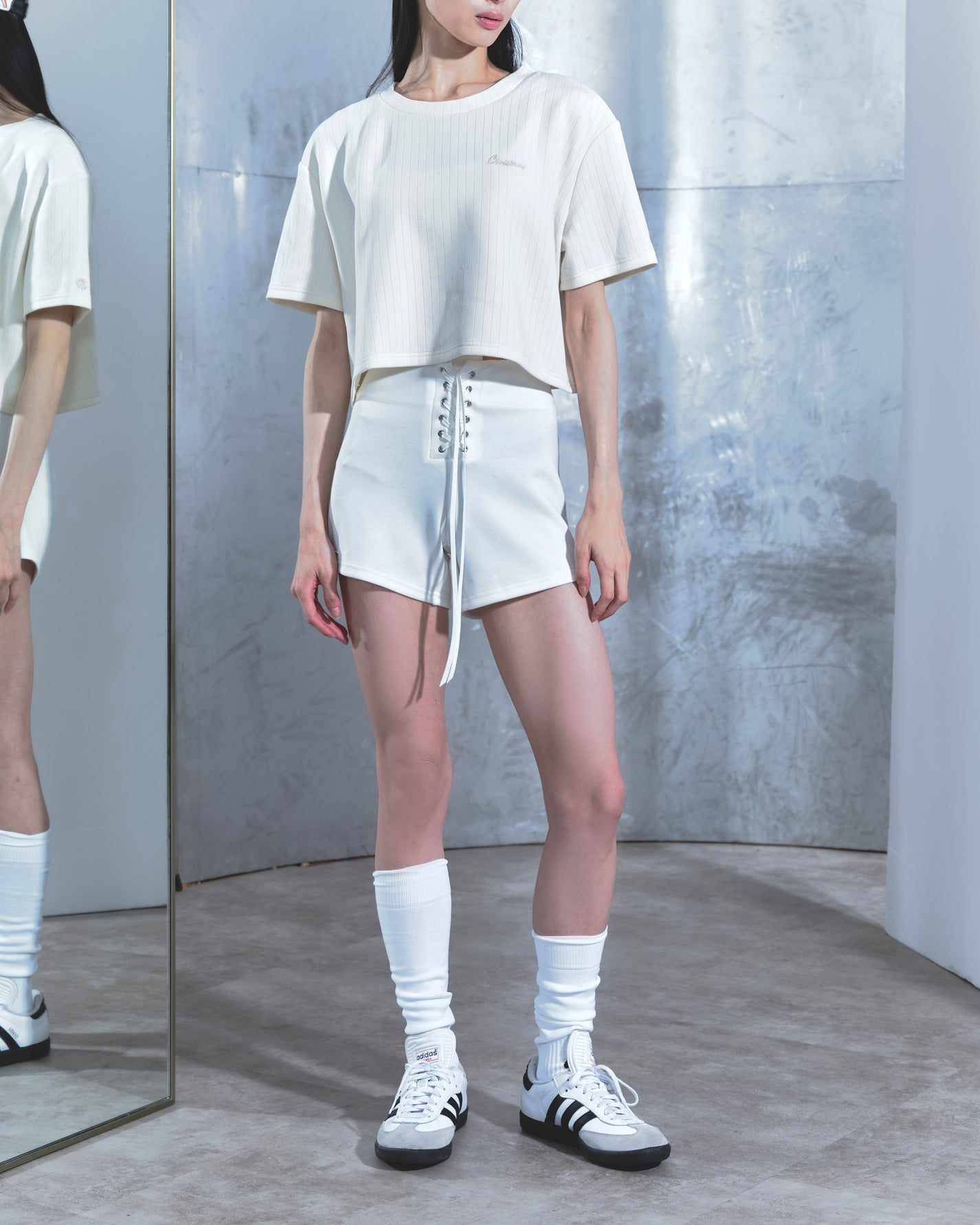 Everyday Chic Short - White
