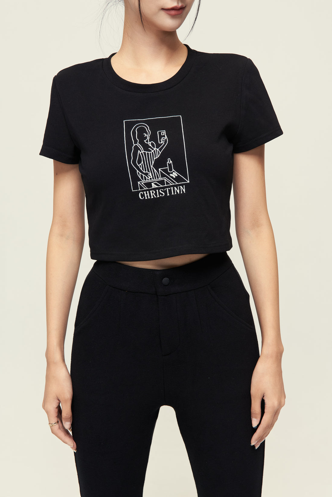 Girl Selfie Tee - Black